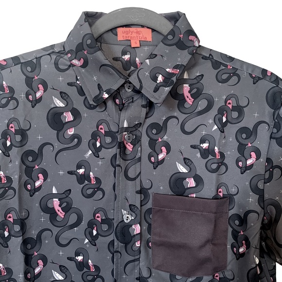 Ugly Tarantula Snake‎ Blade Button Up Shirt - Picture 2 of 5